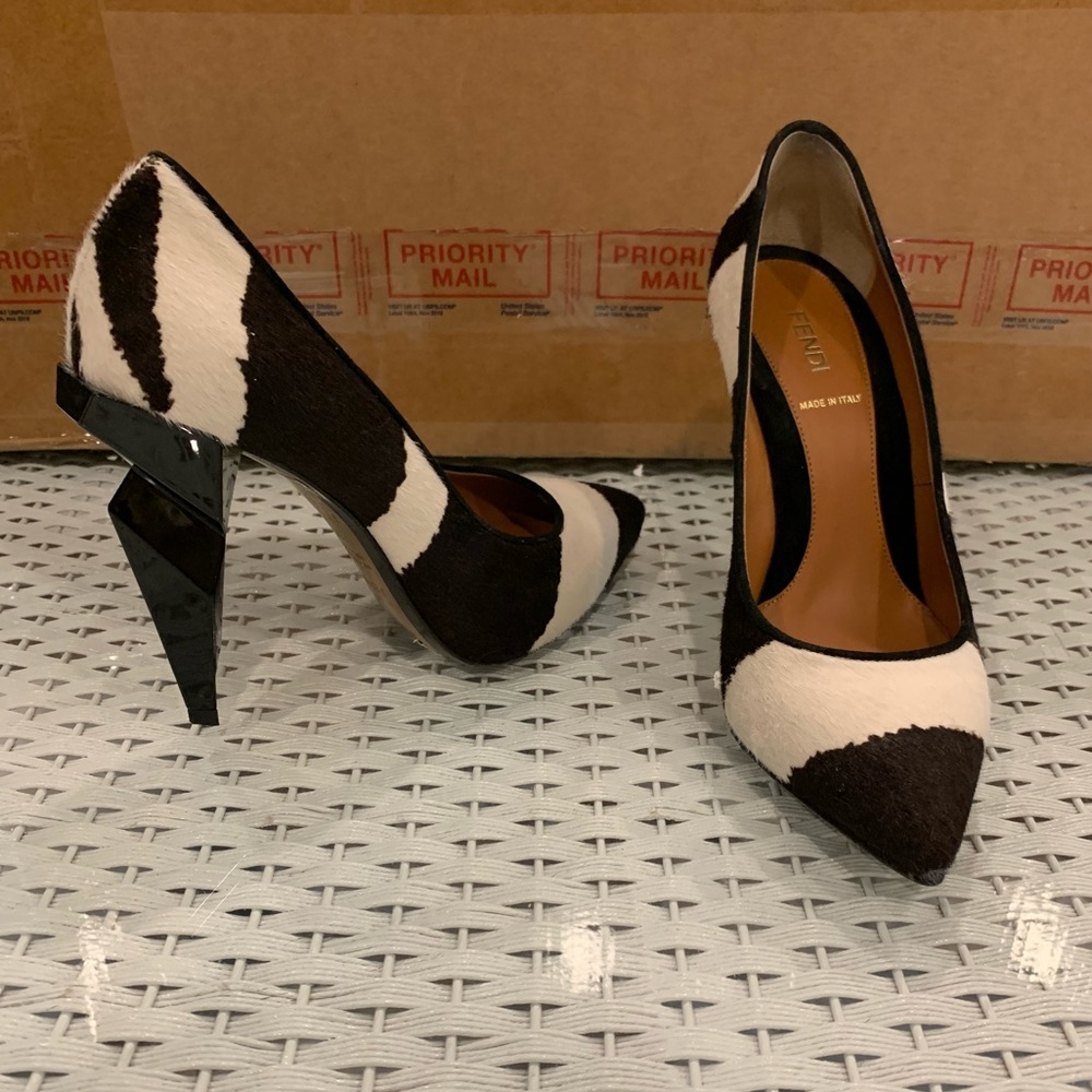 Fendi pony hair brown white zebra animal print geometric black heel pump size 38